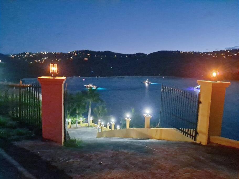 Sailfish Villa Luxury Beachfront Estate Magens Bay Cruz Bay المظهر الخارجي الصورة
